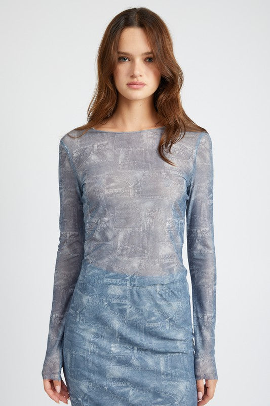 LONG SLEEVE CREW NECK PRINTED MESH TOP