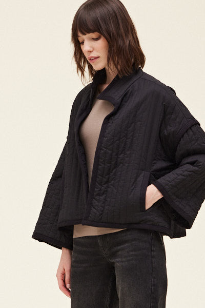 VERTICAL QUILTED JACKET