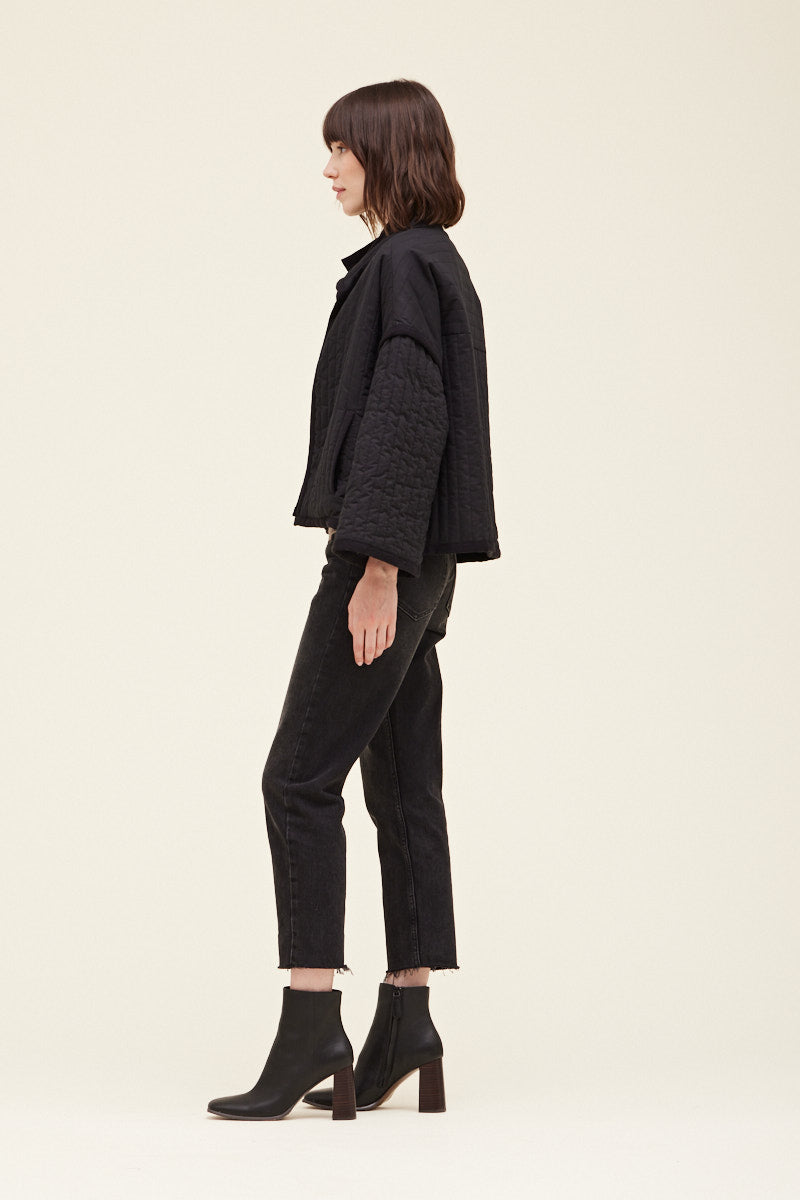 VERTICAL QUILTED JACKET