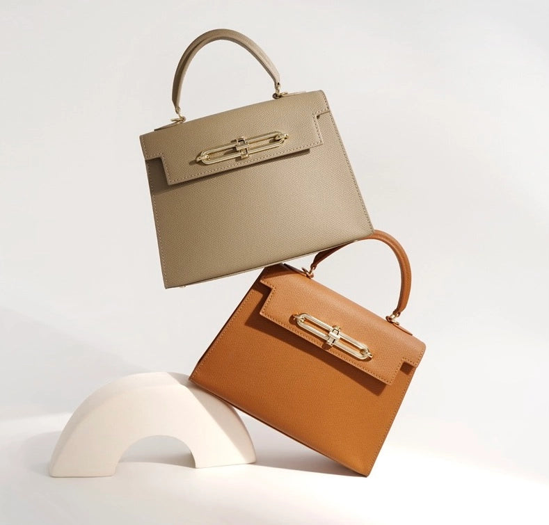 SOOKIE LEATHER ENVELOPE HANDBAG