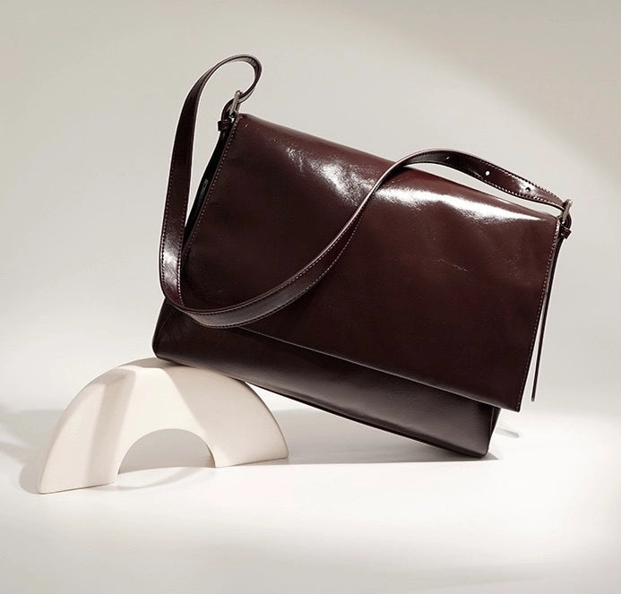 BOBBY LEATHER HANDBAG